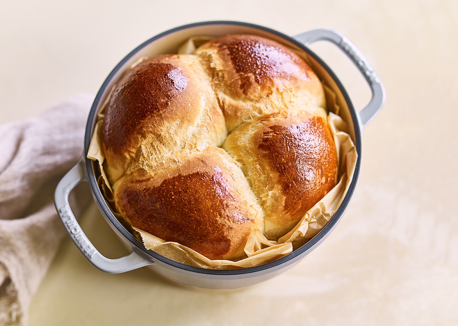 バーミキュラ 鋳物ホーロー鍋 22cm ［浅型］ マットリネンベージュ