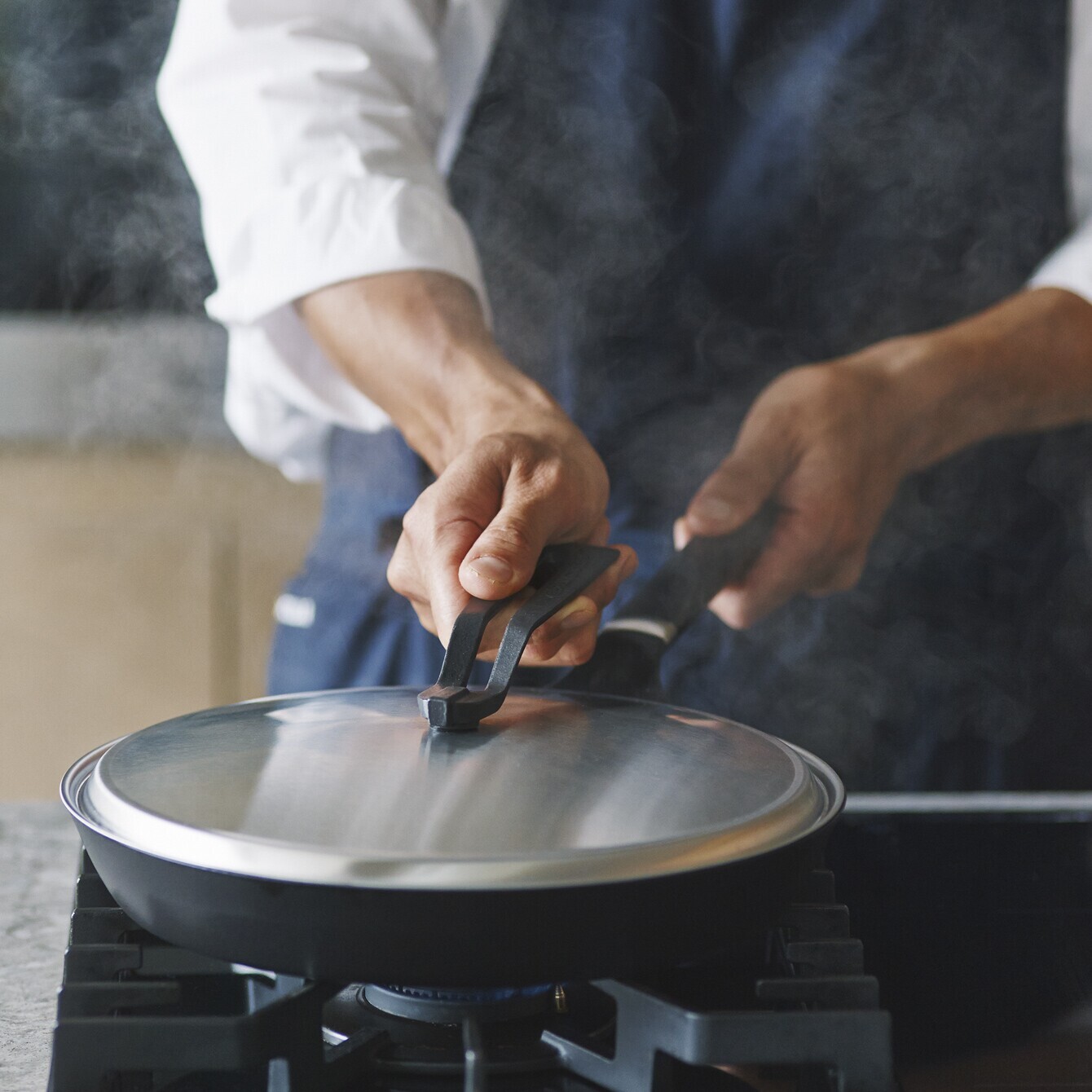 オーブンセーフスキレット 26cm DEEP 【ガラスリッドセット】[メタル