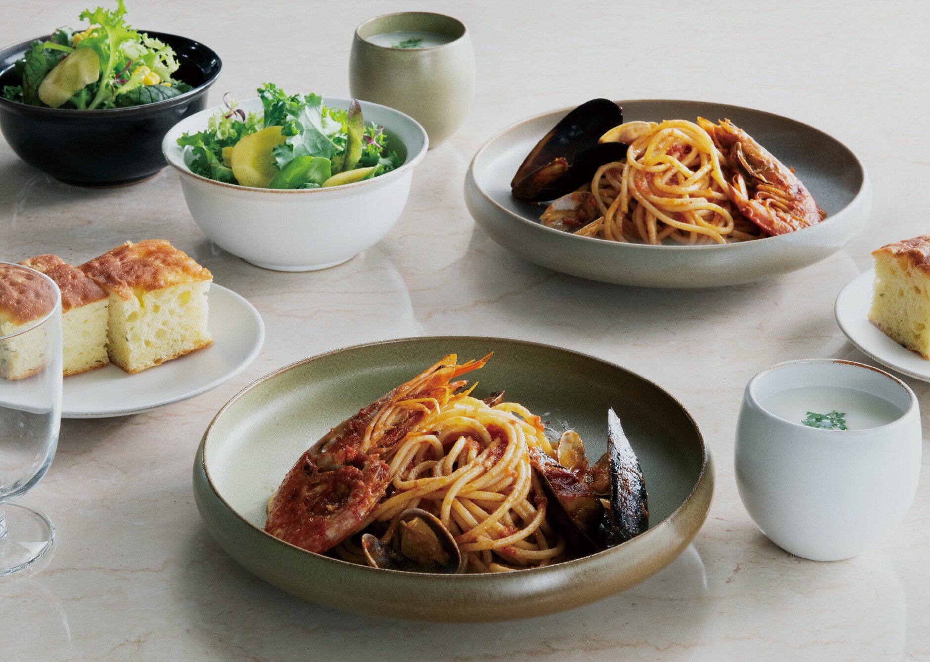 シャロウボウル リム 24cm[鶯］ | バーミキュラ公式オンラインショップ