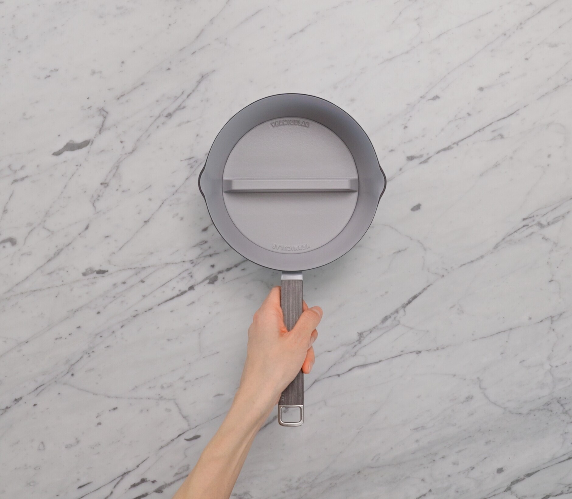 バーミキュラ ユキヒラ 20cm シーソルトホワイト YH20-WH バーミキュラ ユキヒラ 20cm[シーソルトホワイト